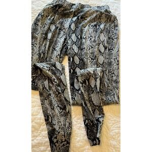 Michael Stars black print lounging pants size small. Super confy‎